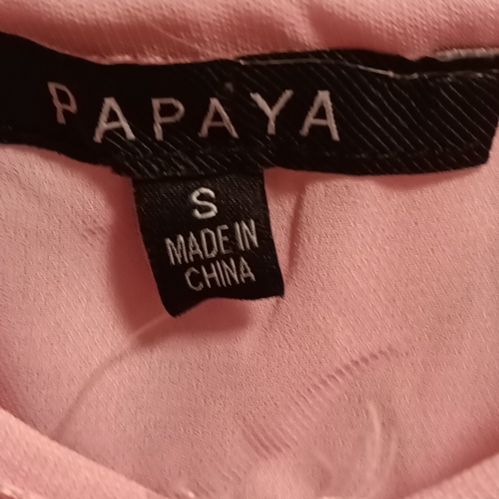FINAL PRICE NWT PAPAYA pink top w frayed lace Size Small